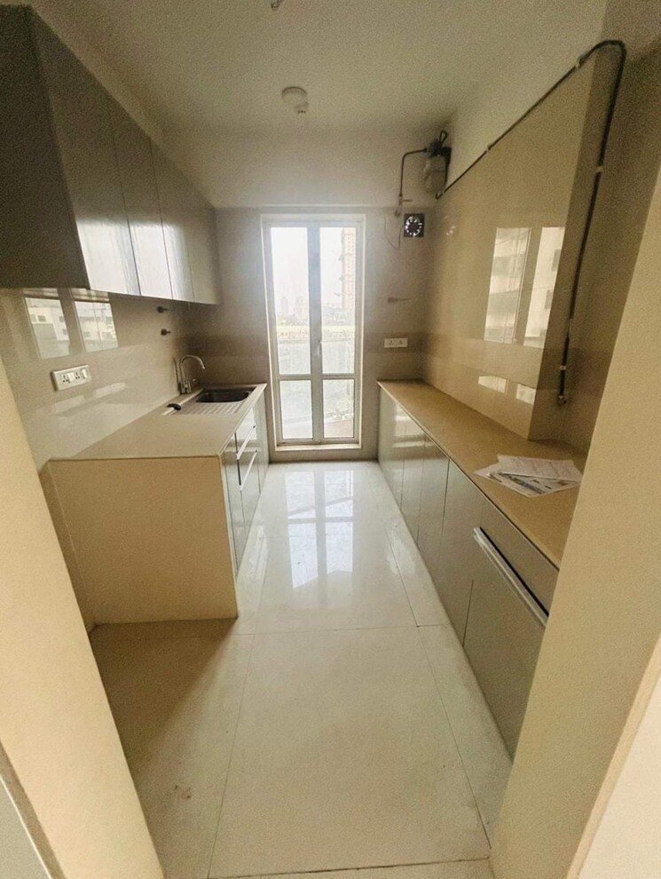 Kitchen, soham-crystal-spires 2 Bedroom 871 Sq.Ft. Apartment In Ghodbunder Road Thane 7844841