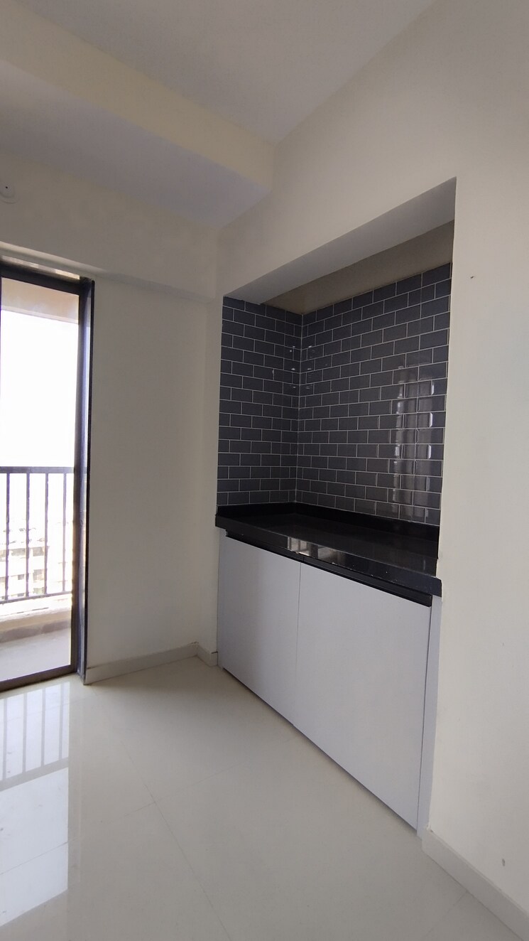 Room, raunak-city 1 Bedroom 700 Sq.Ft. Apartment In Kalyan West Thane 7844874