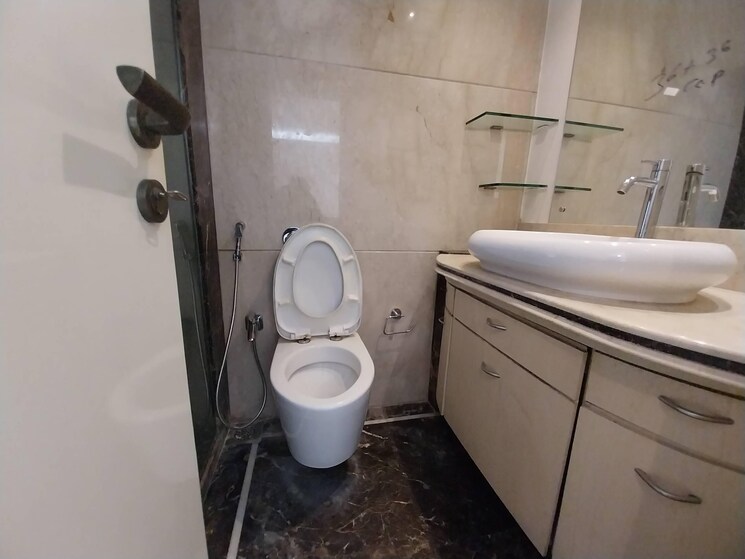 Bathroom, sai-vinayak-apartments 2 Bedroom 1400 Sq.Ft. Apartment In Prabhadevi Mumbai 7844880