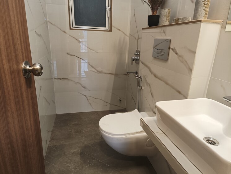 Bathroom, uk-iridium-tower-2 2 Bedroom 660 Sq.Ft. Apartment In Kandivali East Mumbai 7845012