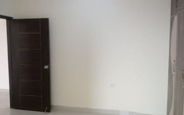 2 BHK Apartment For Sale in Omaxe Grand, Sector 93b