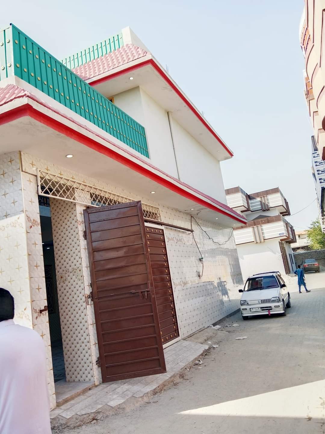 Plot For Sale in Max Defence City Apartments