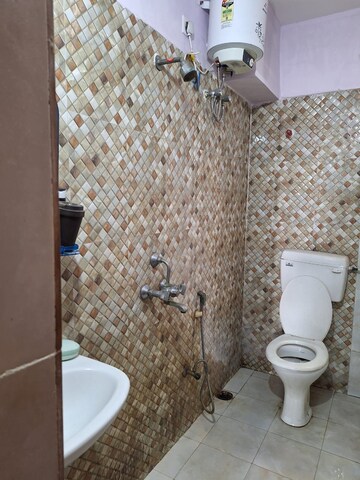 Bathroom in 3 BHK Apartment at Magnolia Prestige, Bishnupur – for Sale