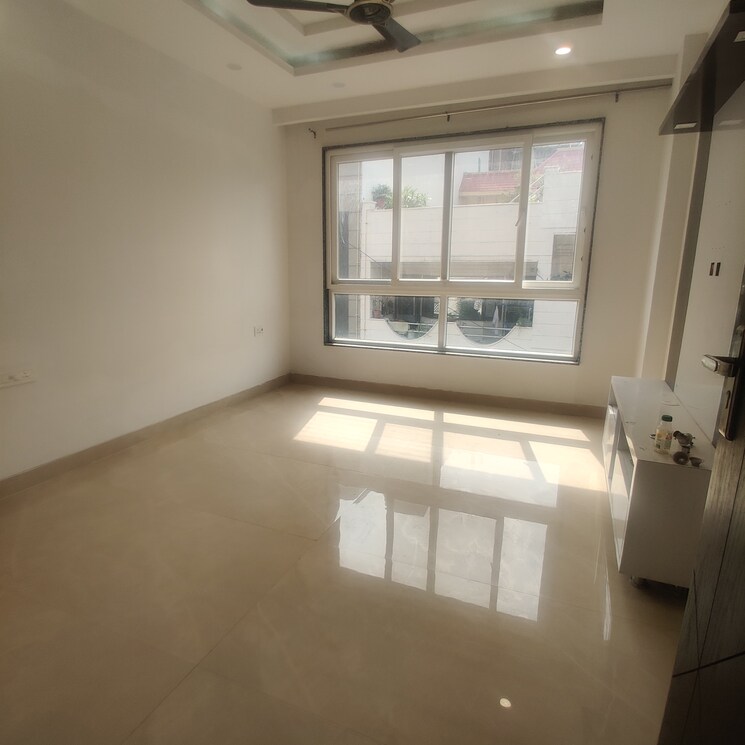 Room, vasant kunj 3 Bedroom 135 Sq.Yd. Builder Floor In Vasant Kunj Delhi 7845210