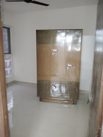 2 BHK Apartment For Rent in Signature Global Proxima Phase 2, Sector 89