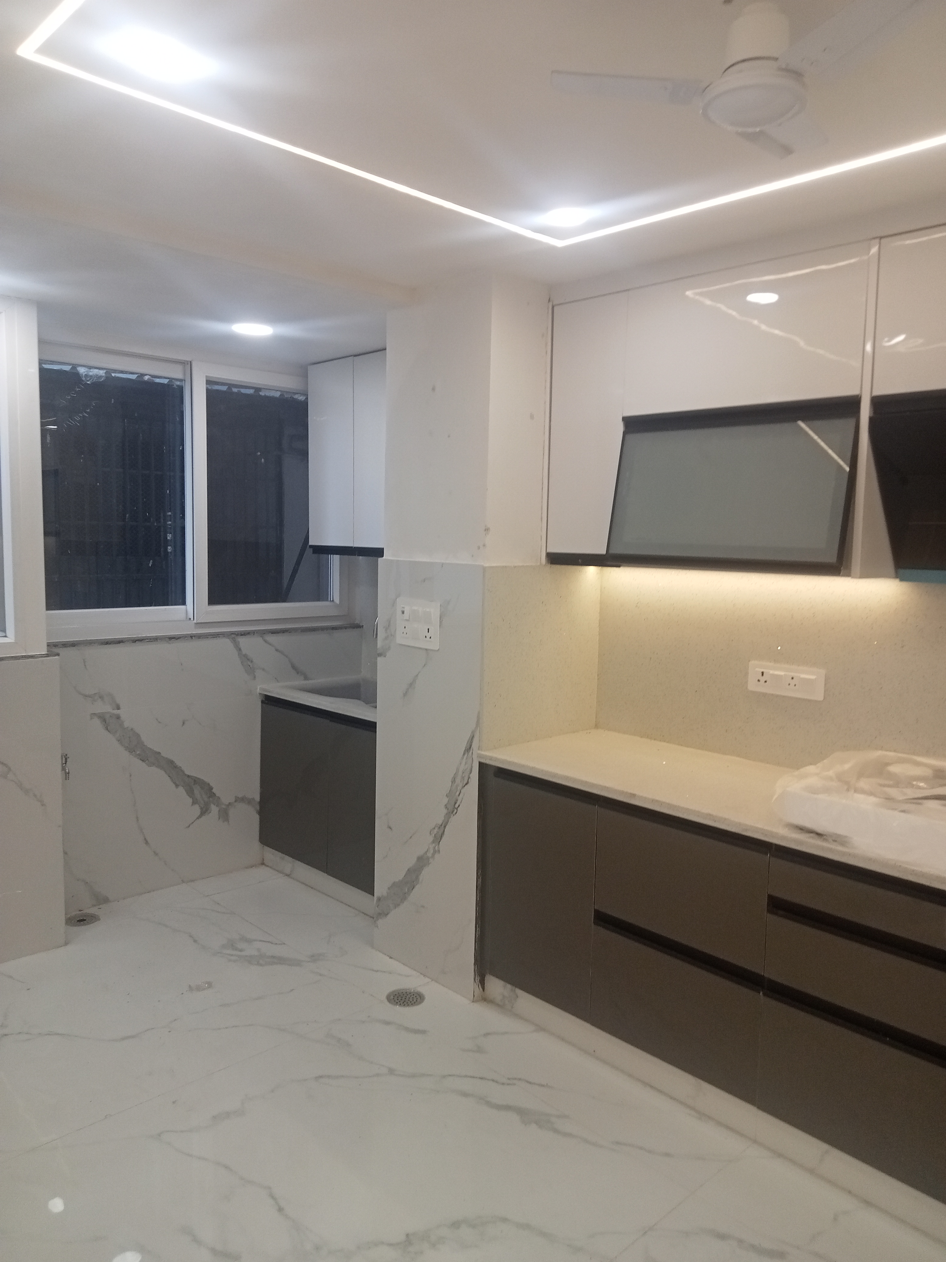 3.5 BHK + Pooja Room,Servant Room Apartment For Sale in Sector 23 Dwarka