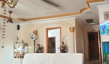 Living Room in 3 BHK Apartment at Andheri West – for Rent