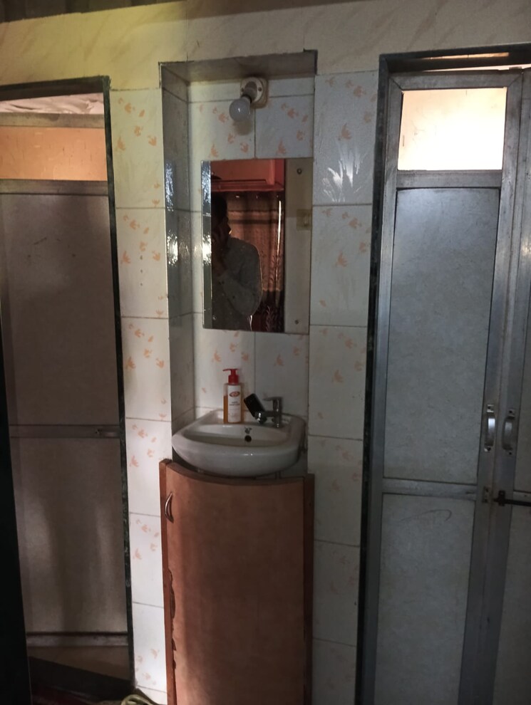 Attached Bathroom, haridwar-apartments 1 Bedroom 430 Sq.Ft. Apartment In Evershine Nagar Mumbai 7845260