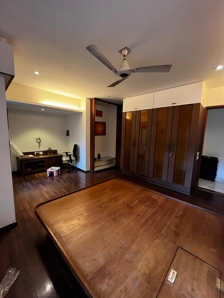 Bedroom, santacruz west 4 Bedroom 2400 Sq.Ft. Apartment In Santacruz West Mumbai 7845303