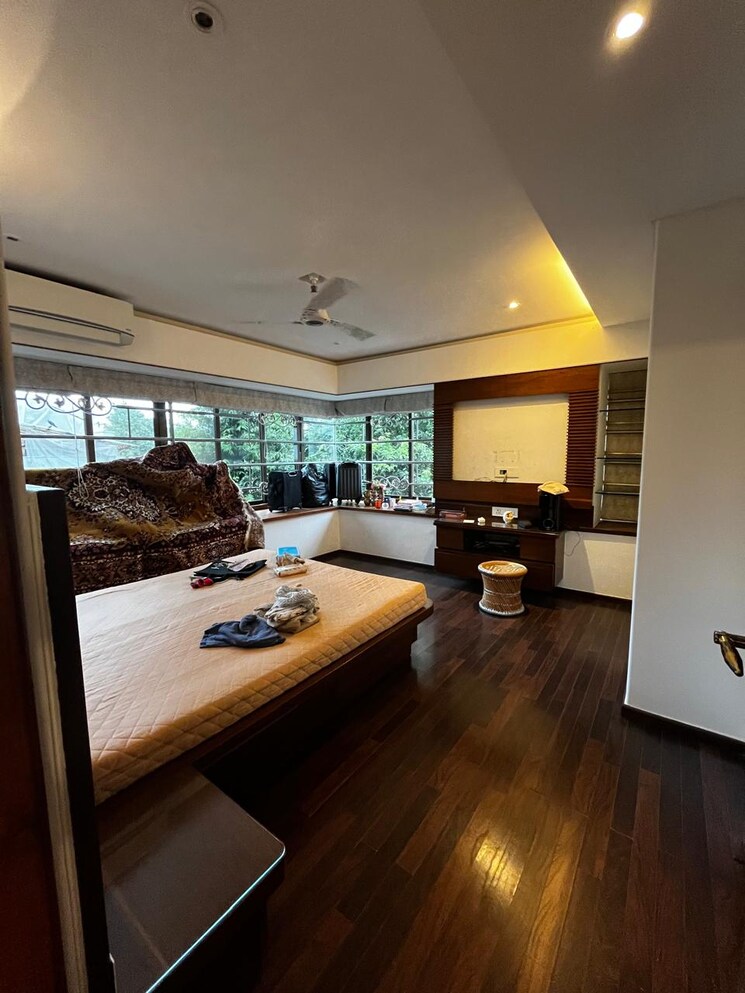 Kitchen, santacruz west 4 Bedroom 2400 Sq.Ft. Apartment In Santacruz West Mumbai 7845303