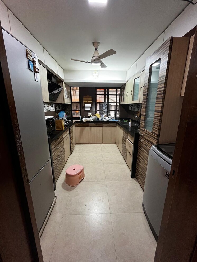 Kitchen, santacruz west 4 Bedroom 2400 Sq.Ft. Apartment In Santacruz West Mumbai 7845303