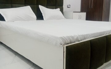 3 BHK Apartment For Sale in Vip Road