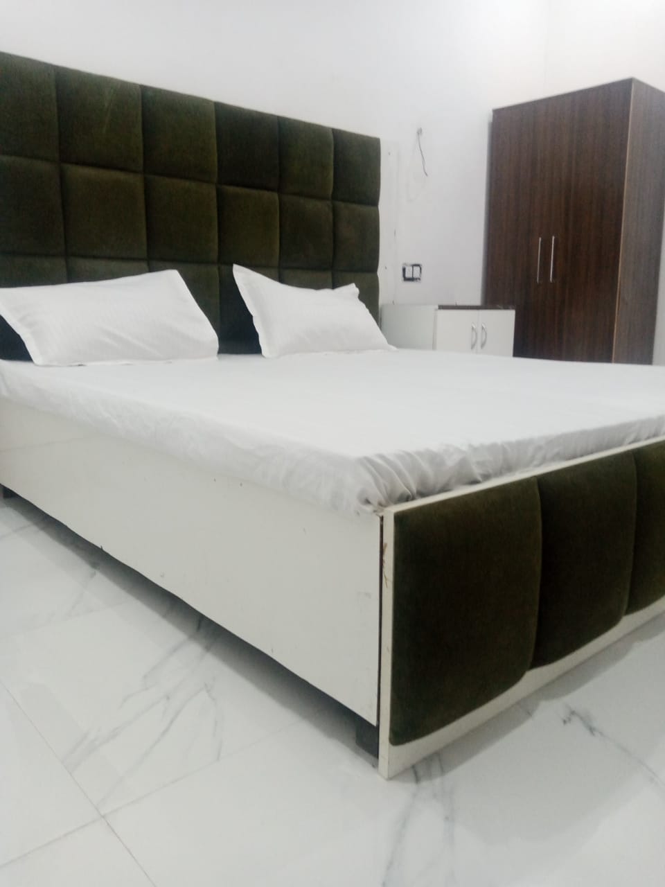 3 BHK Apartment For Sale in Country Homes 