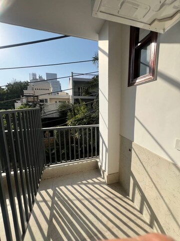 1 BHK Builder Floor For Rent in Sector 30