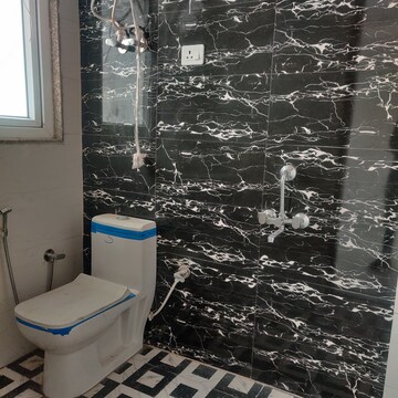 Attached Bathroom in 2 BHK Builder Floor at Vasant Kunj – for Sale