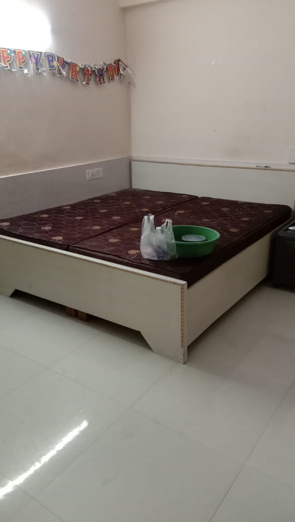 1 Rk  200 Sq.Ft. Apartment in Vatika City