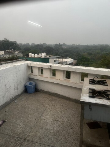 Balcony in 1.5 BHK Builder Floor at Shivalik Colony – for Rent