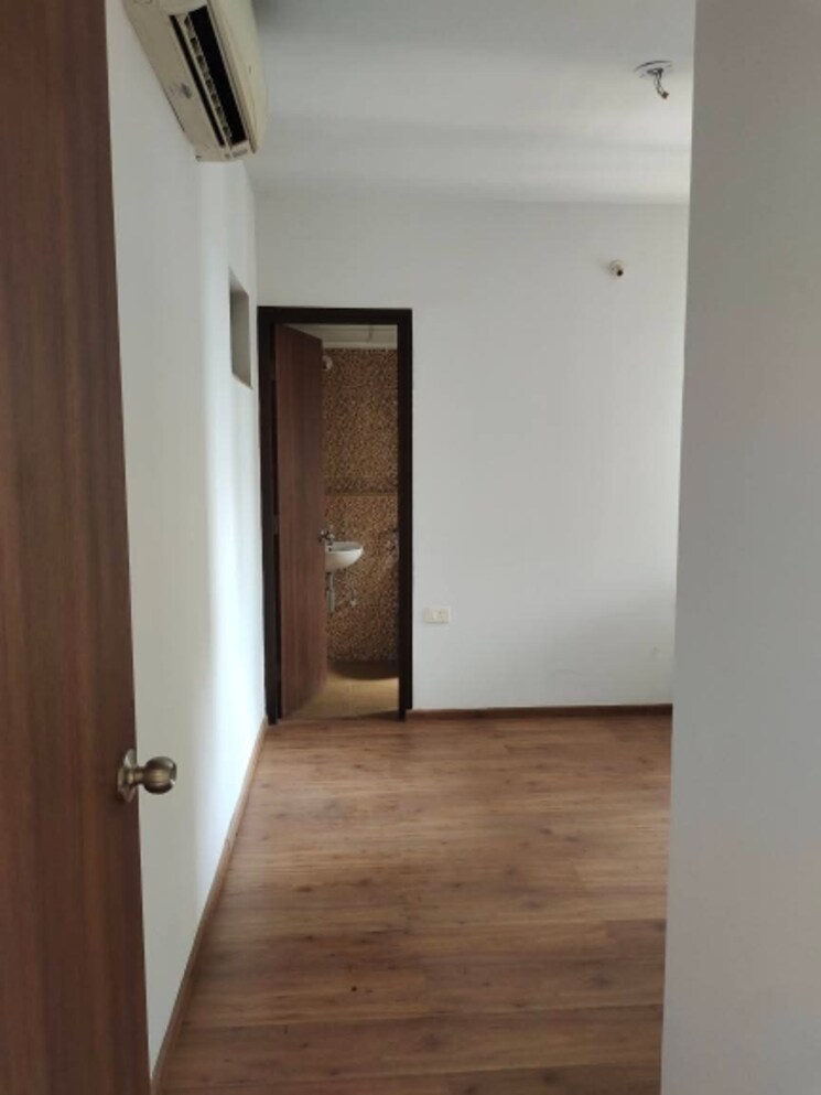 Room, lodha-palava-city-lakeshore-greens 1.5 Bedroom 649 Sq.Ft. Apartment In Dombivli East Thane 7845487