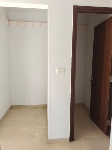 Room in 1.5 BHK Apartment at Lodha Palava City Lakeshore Greens, Dombivli East – for Sale