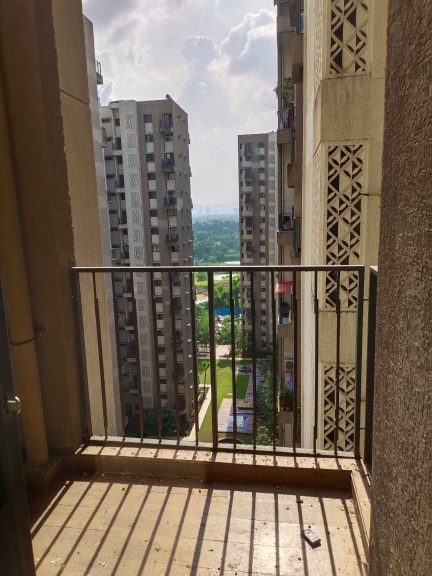 1.5 BHK + Pooja Room,Extra Room 649 Sq.Ft. Apartment in Lodha Palava City Lakeshore Greens