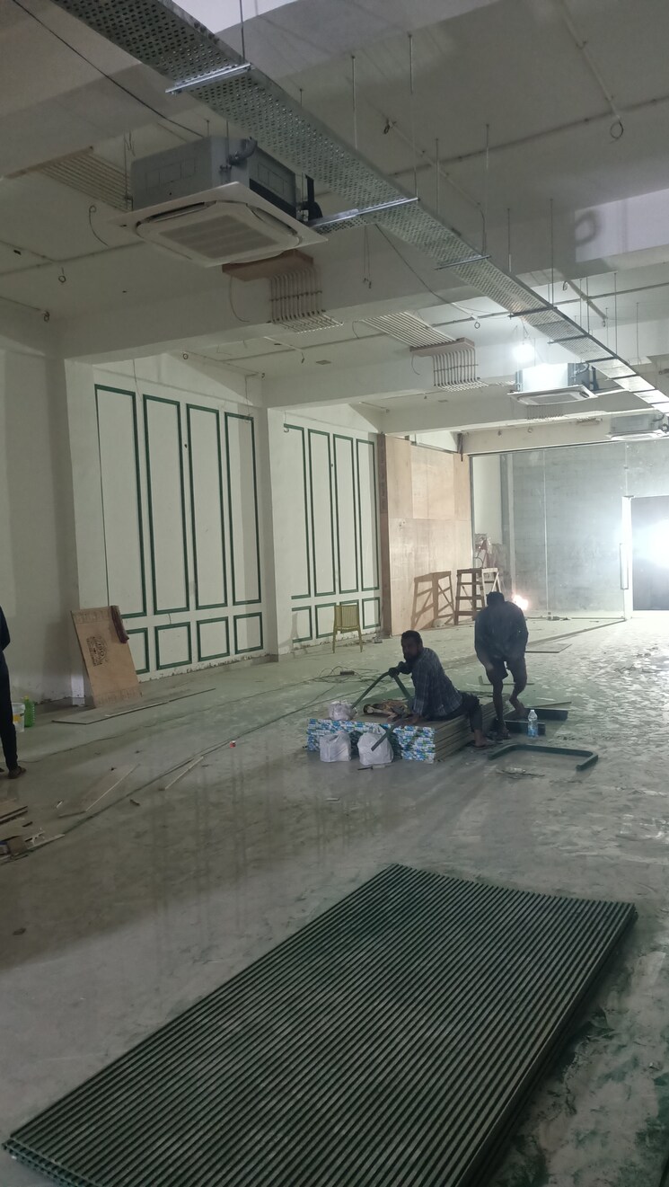  Parking, sector 46 Commercial Showroom 600 Sq.Yd. In Sector 46 Faridabad 7845591