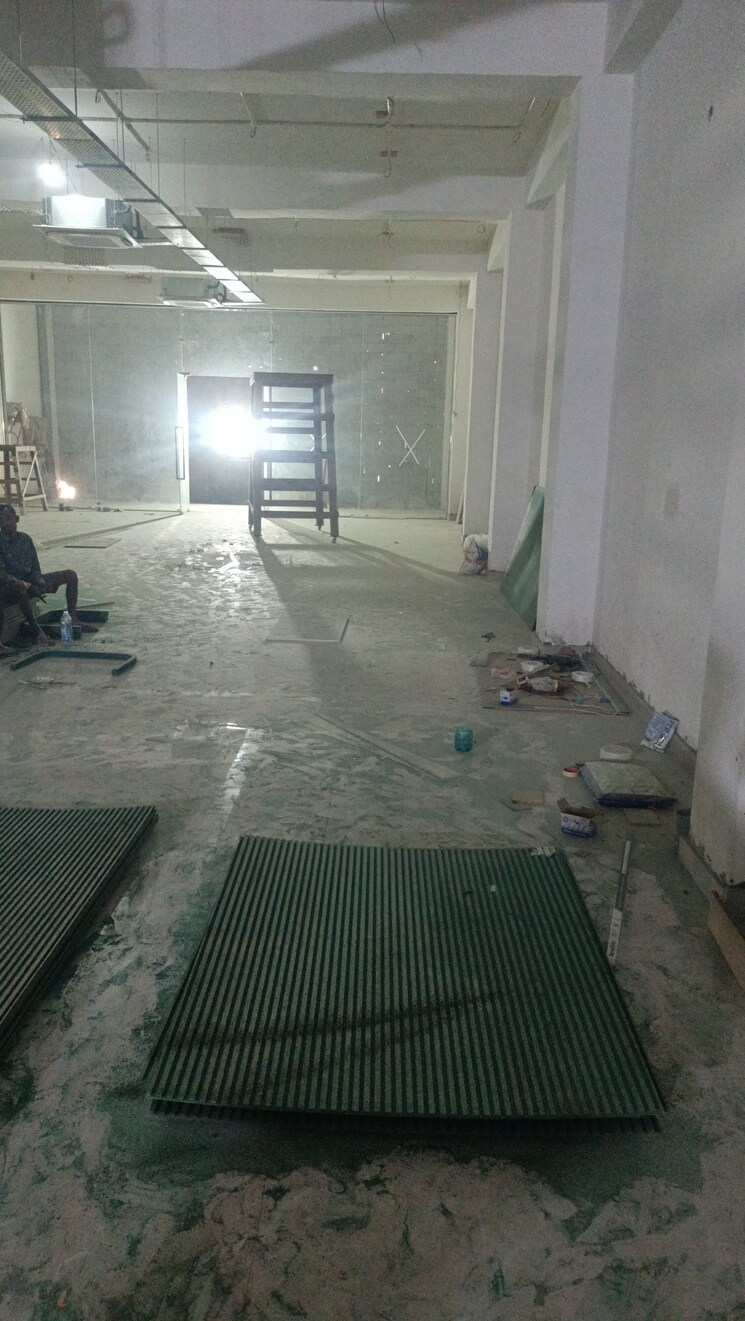  Parking, sector 46 Commercial Showroom 600 Sq.Yd. In Sector 46 Faridabad 7845591