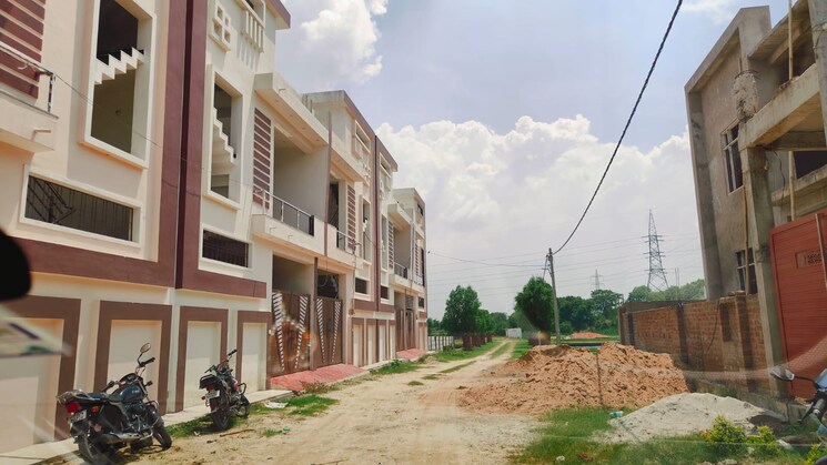 Exterior View, kisan path  1500 Sq.Yd. Plot In Kisan Path Lucknow 7845644