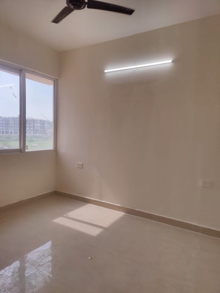 Room, signature-global-orchard-avenue 2 Bedroom 591 Sq.Ft. Apartment In Sector 93 Gurgaon 7845672