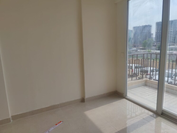 Room, signature-global-orchard-avenue 2 Bedroom 591 Sq.Ft. Apartment In Sector 93 Gurgaon 7845672