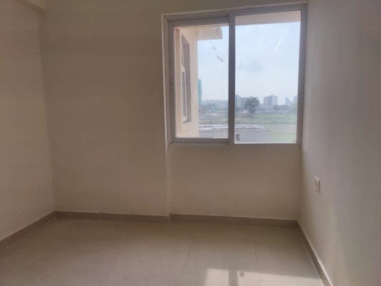 Room, signature-global-orchard-avenue 2 Bedroom 591 Sq.Ft. Apartment In Sector 93 Gurgaon 7845672