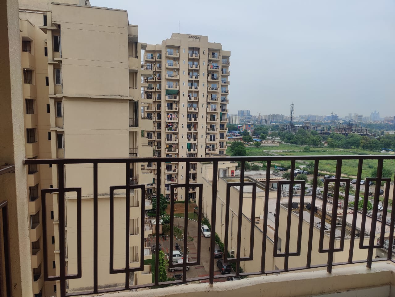 Rental 2 Bedroom 668 Sq.Ft. Apartment in Signature Global The Millennia ...