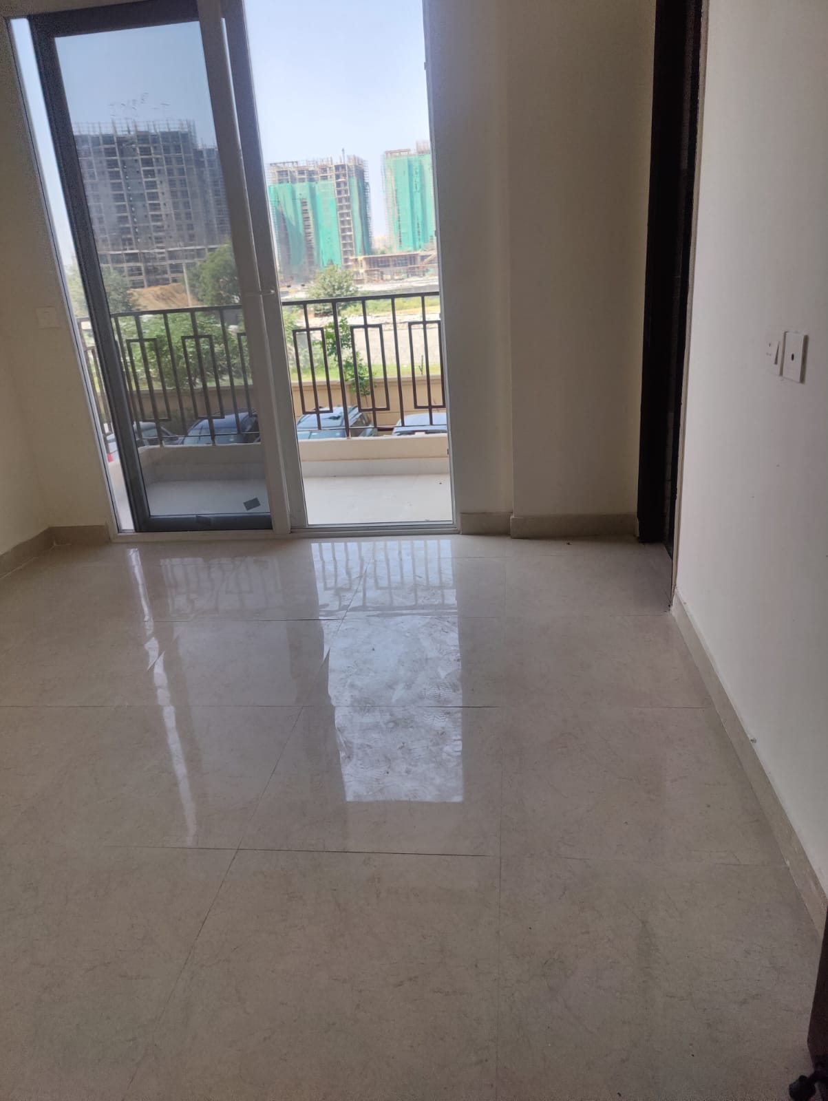 2 BHK Apartment For Sale in Signature Global The Millennia