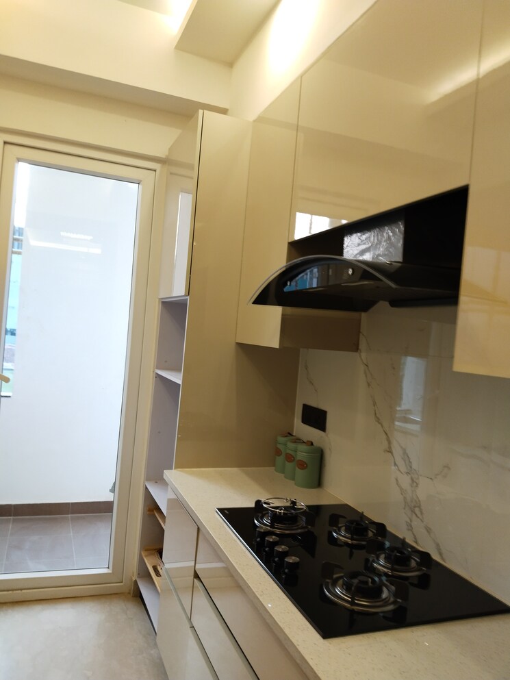 Master Bedroom, raj-one-good-earth 3.5 Bedroom 1682 Sq.Ft. Builder Floor In Sector 71 Gurgaon 7845688