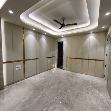 Room in 4 BHK Apartment at Adani Samsara Vilasa, Sector 63 – for Rent