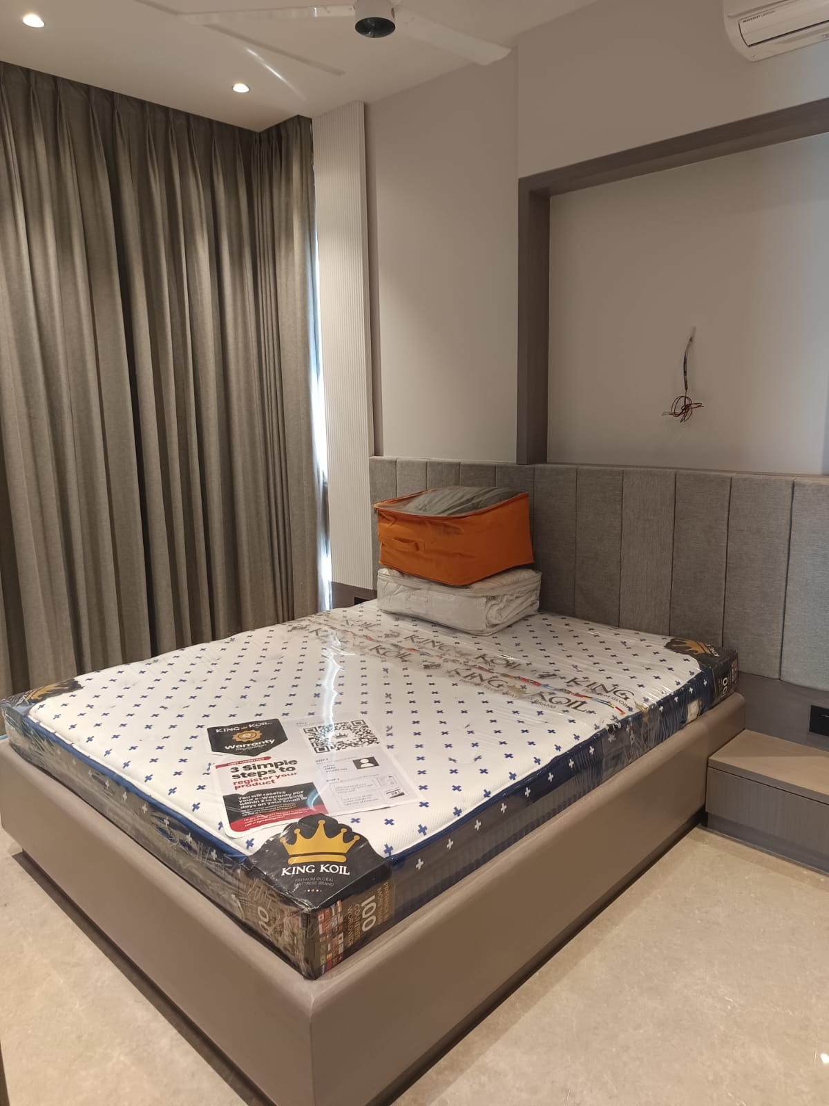 2 BHK Apartment For Sale in Umiya Tower