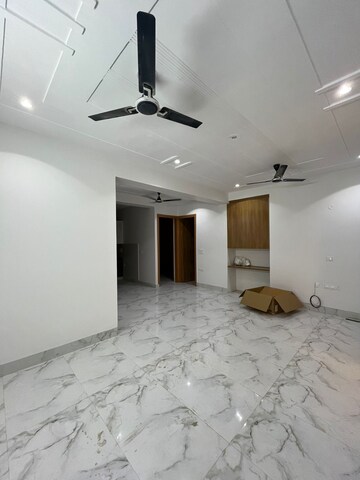 Room in 4 BHK Apartment at M3M Trump Tower, Sector 65 – for Sale