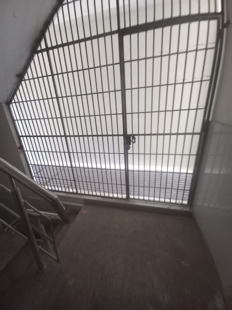 undefined, govindpuram 3 Bedroom 200 Sq.Mt. Builder Floor In Govindpuram Ghaziabad 7846052