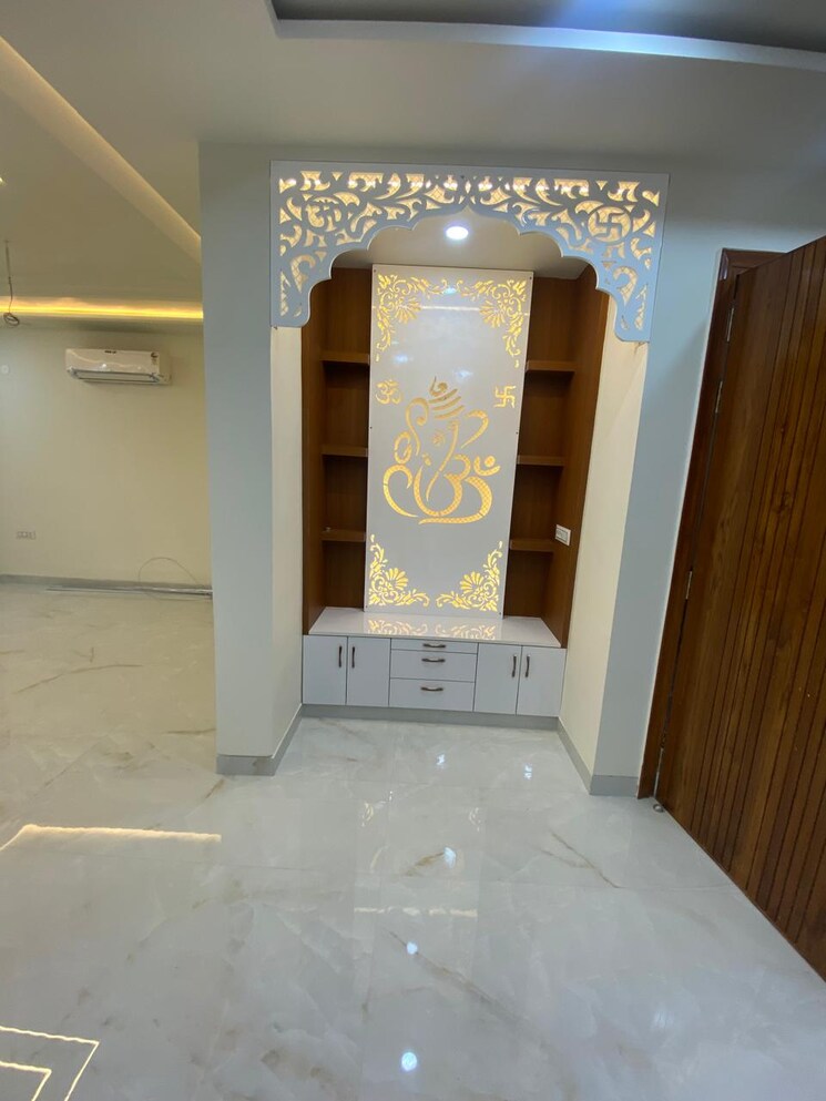 undefined, puri-aman-vilas 4 Bedroom 350 Sq.Yd. Builder Floor In Sector 89 Faridabad 7846124