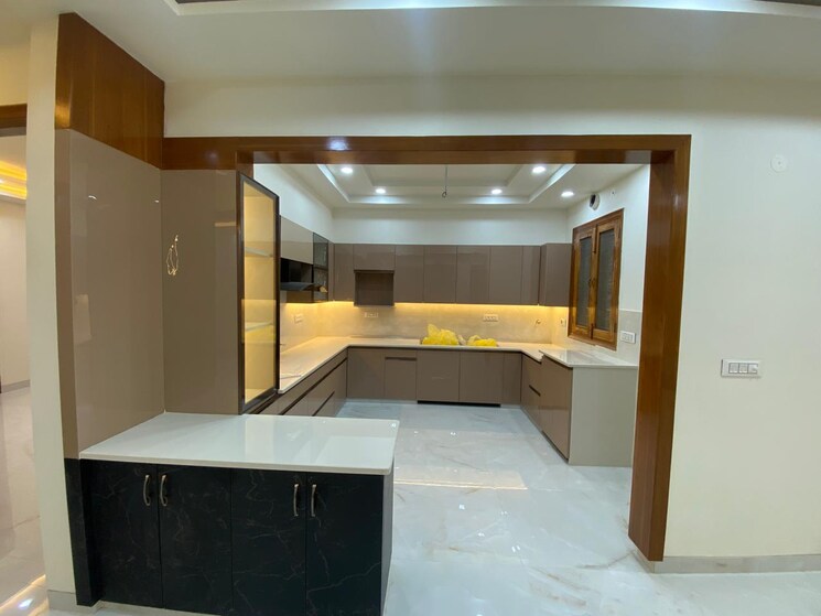 Kitchen, puri-aman-vilas 4 Bedroom 350 Sq.Yd. Builder Floor In Sector 89 Faridabad 7846124