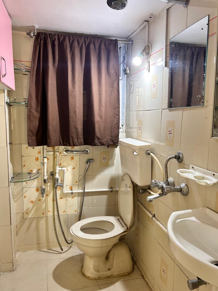 Bathroom, the-hub-koregaon 2 Bedroom 1200 Sq.Ft. Apartment In Koregaon Park Pune 7846161