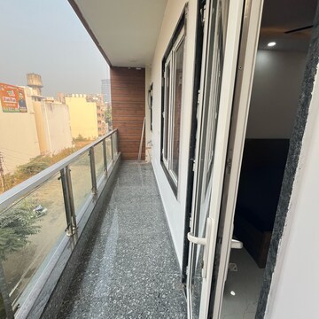 Balcony in 3 BHK Builder Floor at Ansal Sushant Lok I, Sector 43 – for Rent