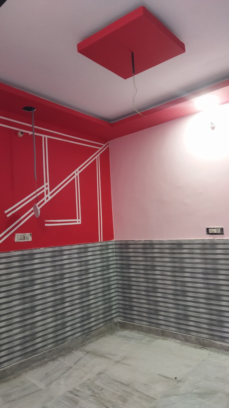 Room, sector 52 2 Bedroom 53 Sq.Yd. Independent House In Sector 52 Faridabad 7846258