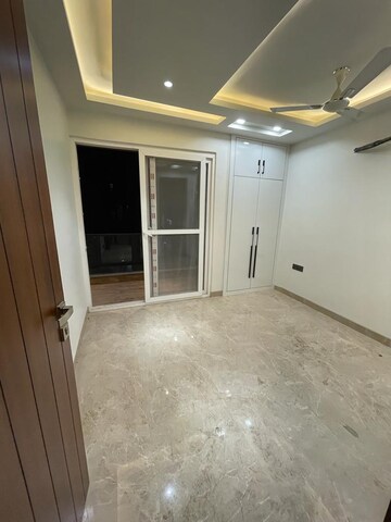 Room in 3 BHK Builder Floor at BPTP District Phase 2, Sector 84 – for Sale