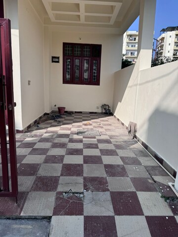 Bedroom in 3 BHK Villa at East Canal Road – for Sale