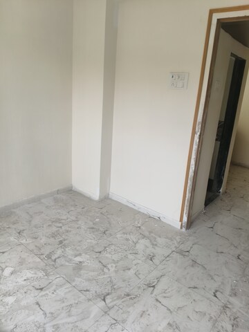 Room in 1 BHK Apartment at Gayatri Anand, Kalyan West – for Sale