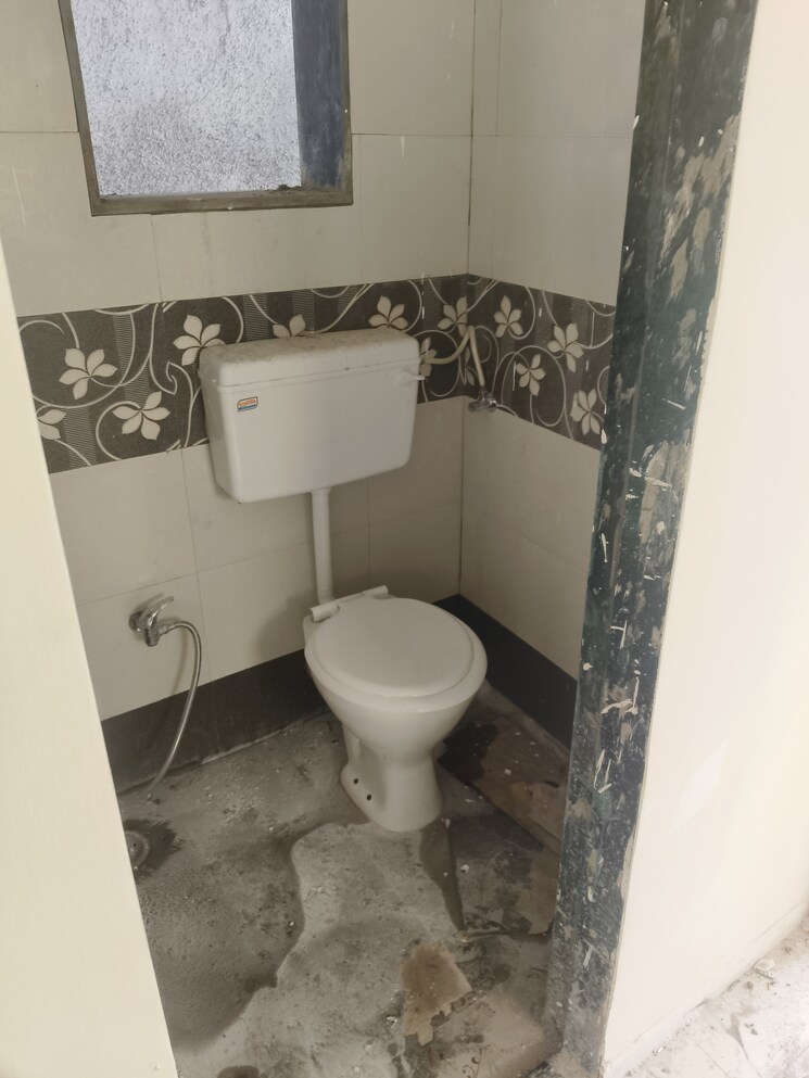 Bathroom, gayatri-anand 1 Bedroom 645 Sq.Ft. Apartment In Kalyan West Thane 7846681
