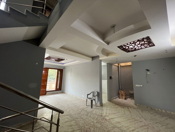 Master Bedroom, sector 52 6+ Bedroom 450 Sq.Mt. Independent House In Sector 52 Noida 7846825