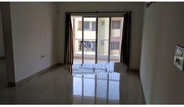 Room in 3 BHK Apartment at Mantra Sky Homes, Magarpatta City – for Sale