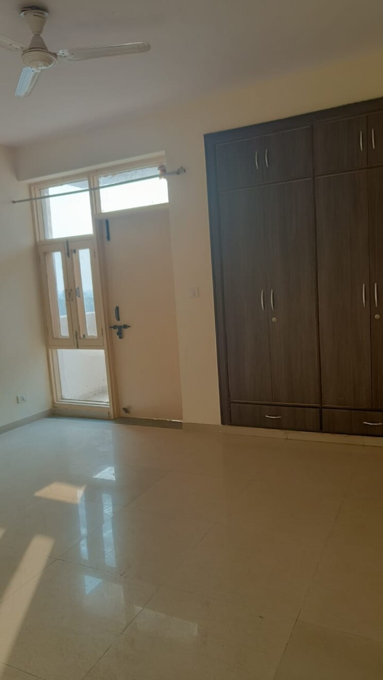 Room, bptp-parkland-pride 3 Bedroom 190 Sq.Yd. Apartment In Sector 77 Faridabad 7847470