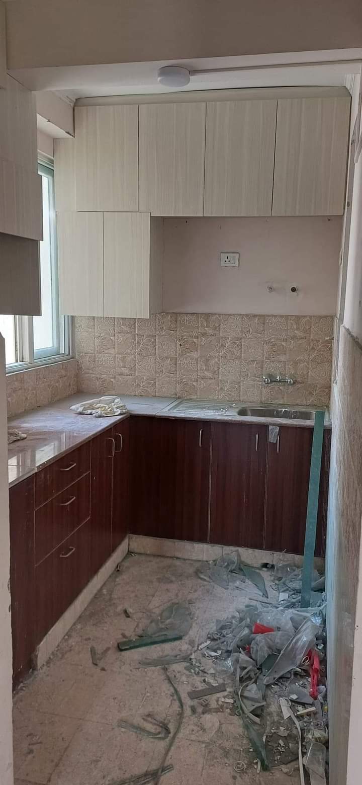 2 BHK Apartment For Sale in Amrapali Leisure Park